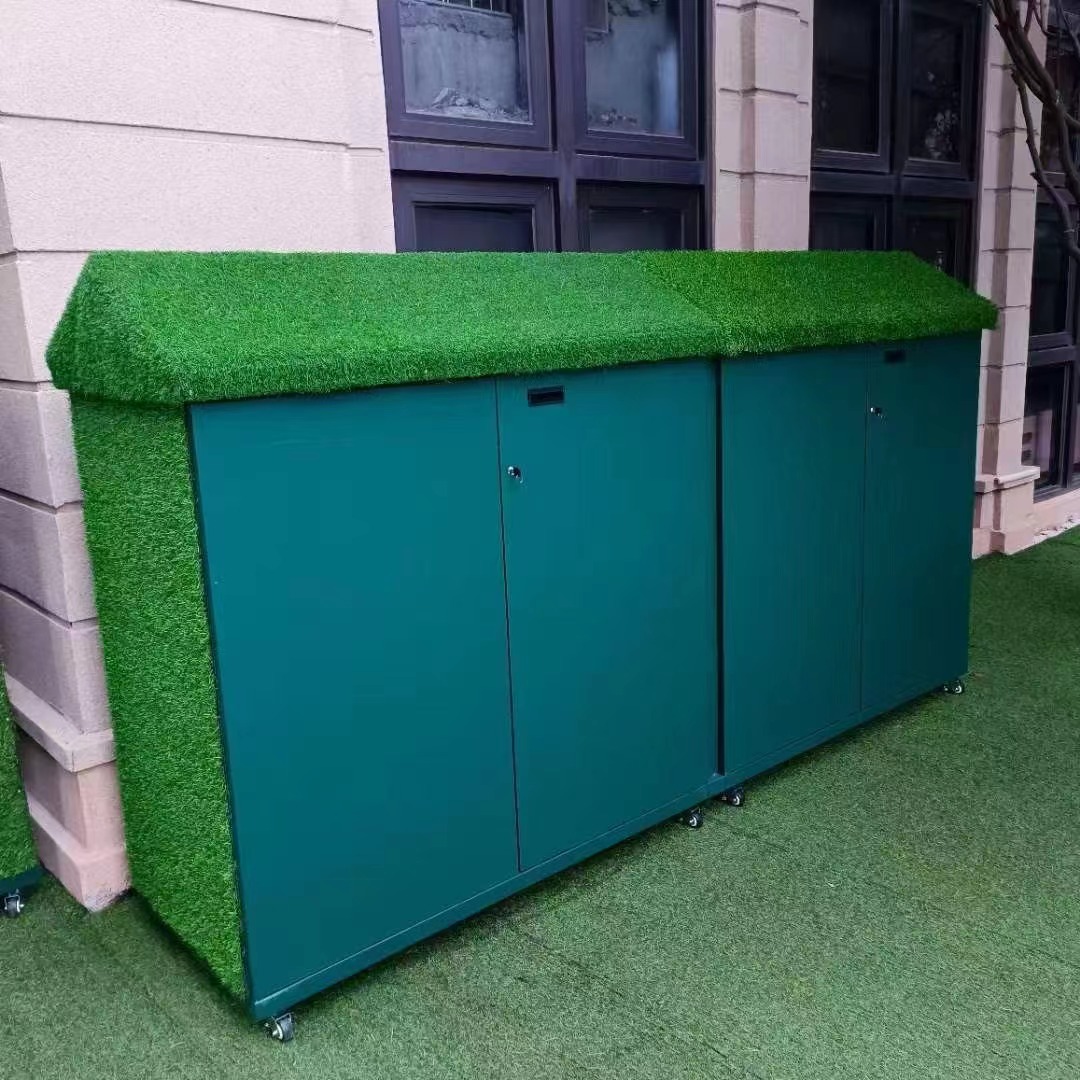 Kindergarten outdoor graffiti  - Sports Equipment Locker recension och pris