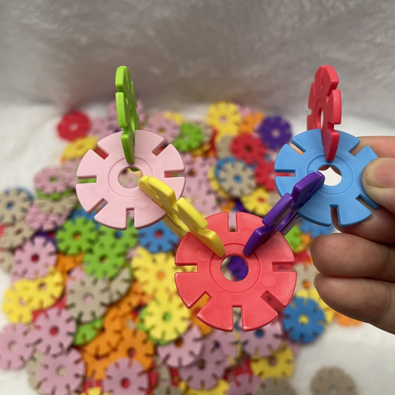 200pcs snow flake toy educativ - Spike Ball Game recension och pris
